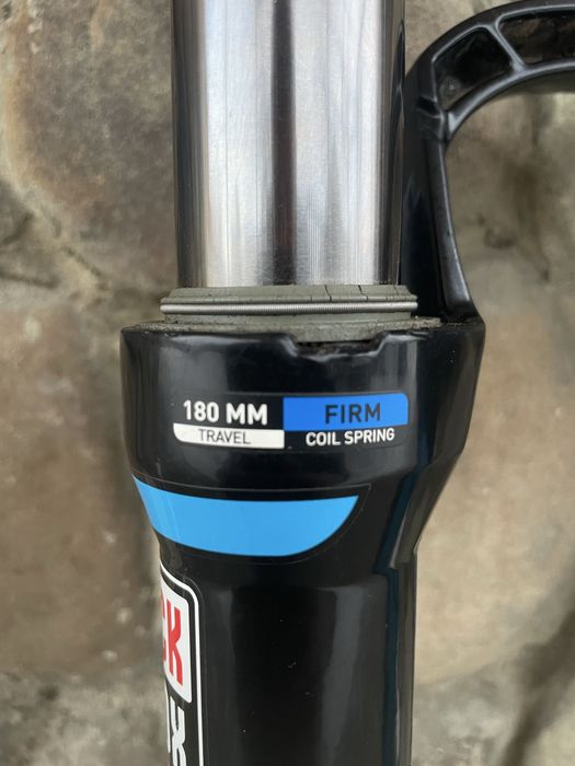 продам або обміняю rock shox domain 302