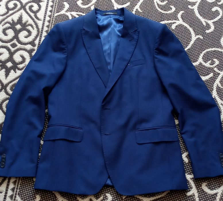 Продам чоловічий костюм Arber