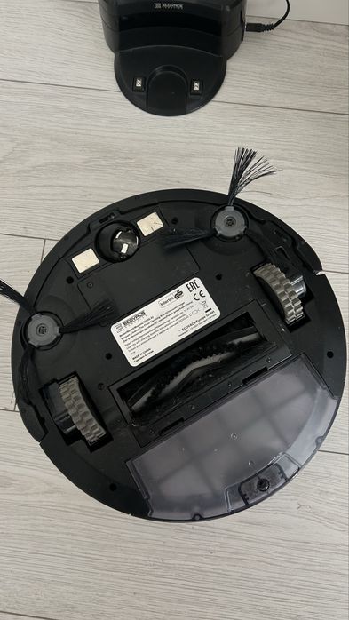 Робот пилосос ecovacs deebot