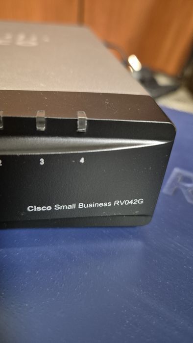 Cisco Gigabit Dual Wan Gigabit Router RV042G
