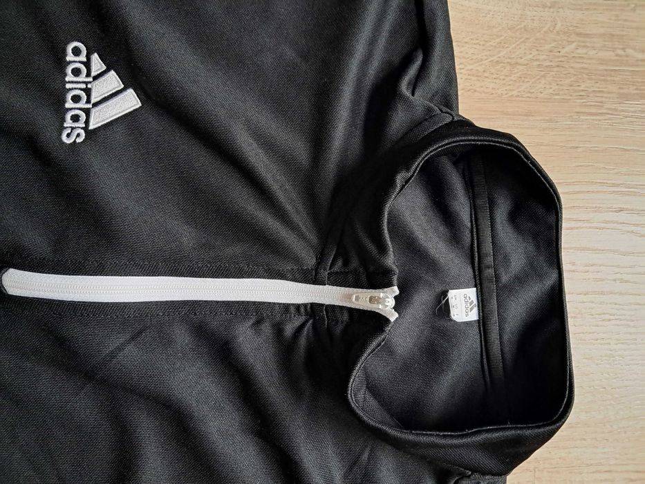 Bluza czarna Adidas , krótki zamek pod szyją, męska rozm. M.