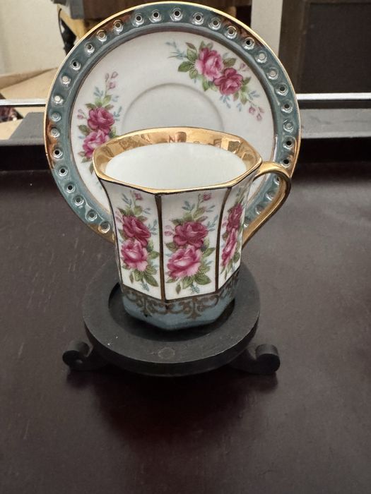 Varias louças para decoraçao  sao novas de exposição