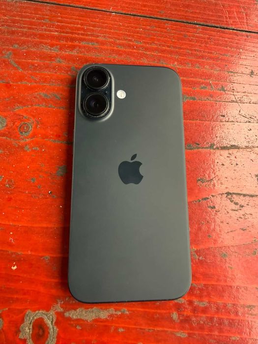 Iphone 16 Blek