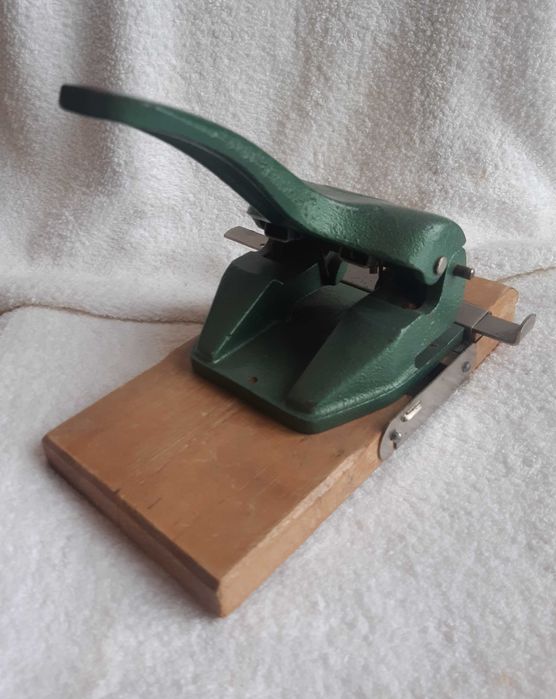 Furador de grandes dimensões