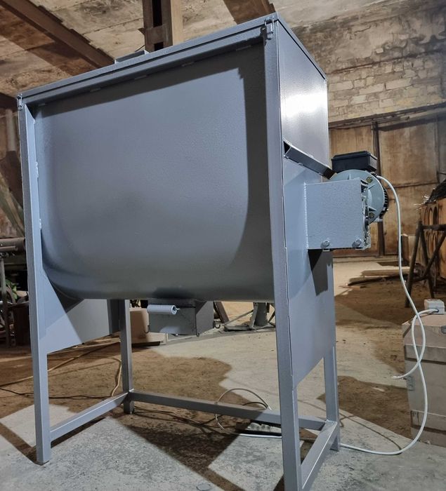 Кормозмішувач змішувач кормів кормосмеситель купити кормозмішувач