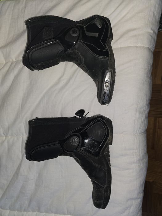 Botas Dainese Torque D1 IN
Tamanho 40