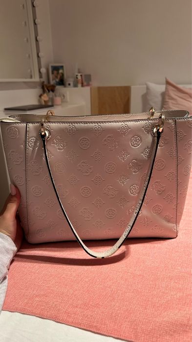 Mala Guess nova bege