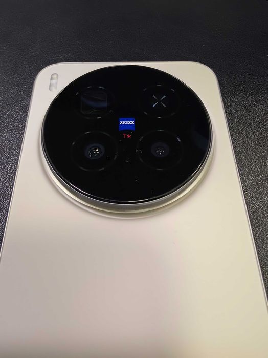 Telemóvel Vivo X300 Pro 16/512GB cor Dune Brown impecável como novo