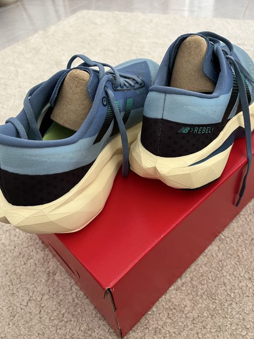 New Balance Rebel v4