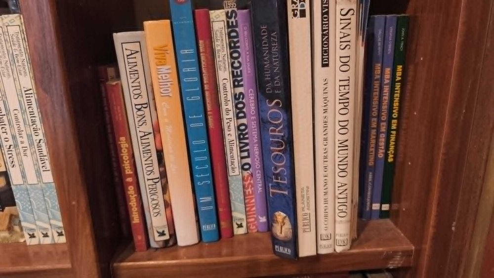 Venda de livros vários preços