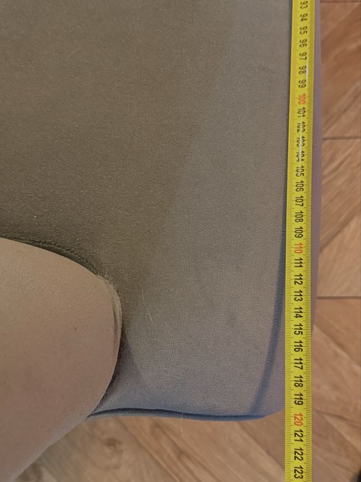 Welurowa sofa dwuosobowa szara muszelka MCW