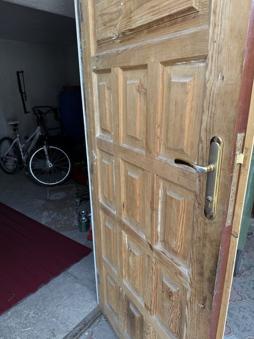 Гаражні двері/гаражні ворота