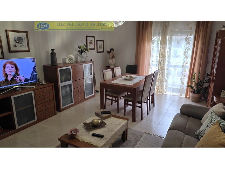 T3 Cabeço da Fonte, 2 frentes, 3 varandas, despensa, recuperador de...