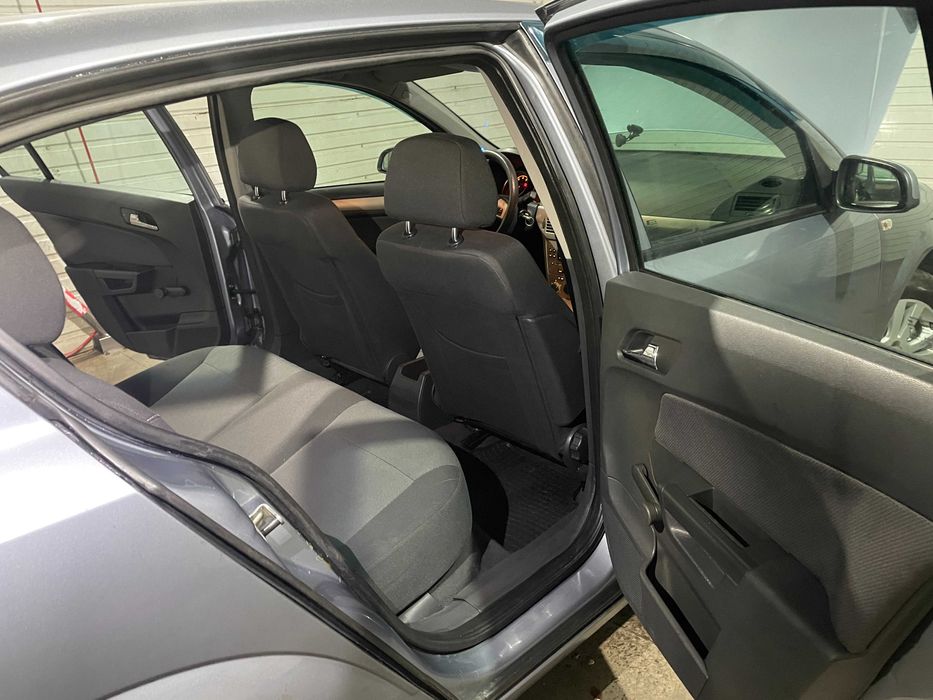 OPEL ASTRA H Опель  Астра