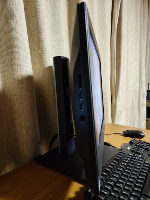 Моноблок DELL OptiPlex 5250 AIO 21,5" Intel i5