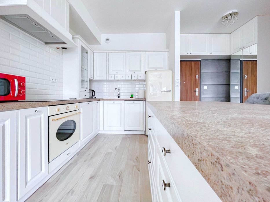 Apartamenty na dłuższy termin, firmy. Rynek, Dworzec Główny, Sky Tower