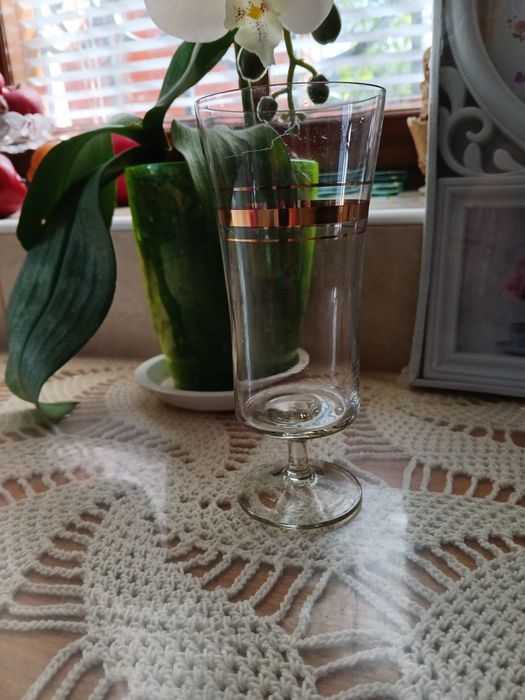 Красивий келих фужер бокал