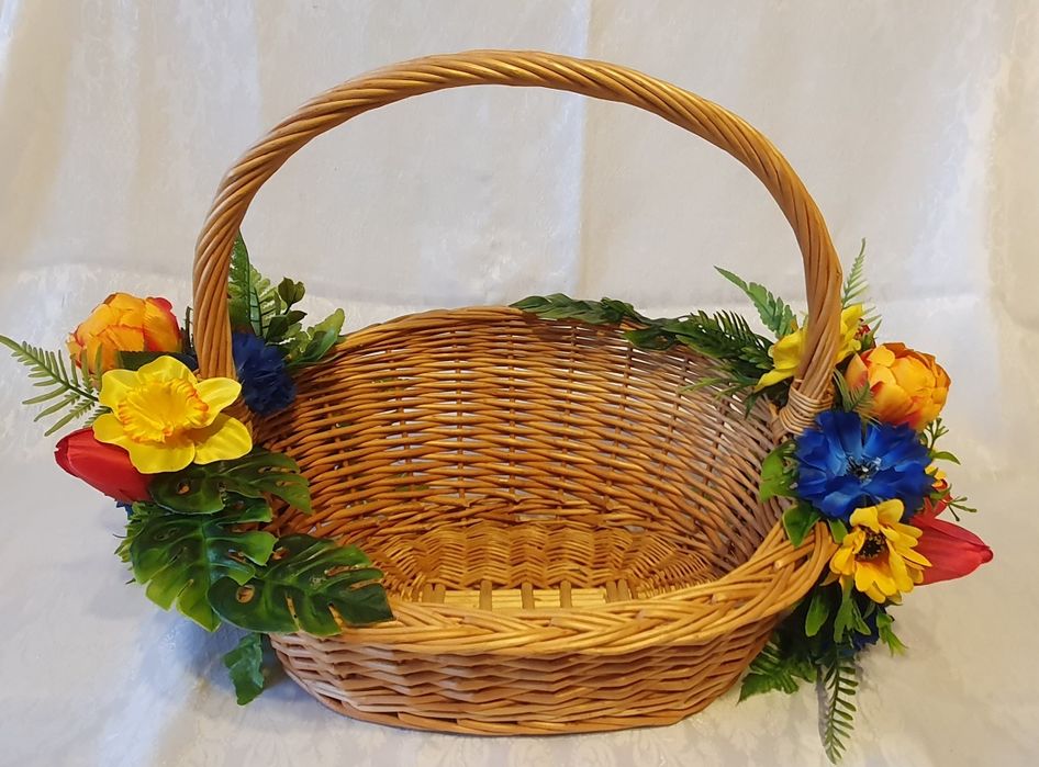 Kielce Duży koszyk, koszyczek wielkanocny z przybraniem