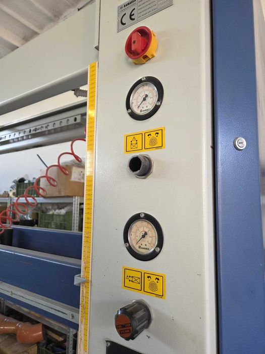 Prasa  do skrzyń meblowych Ramach