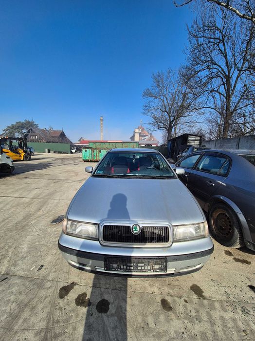 Octavia I 1.8B 110kw 1998r 150km Na części