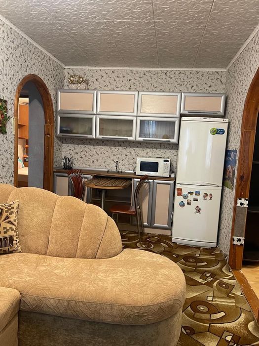 Квартира 3-кімнатна (район АТБ, стоматології дента люкс)