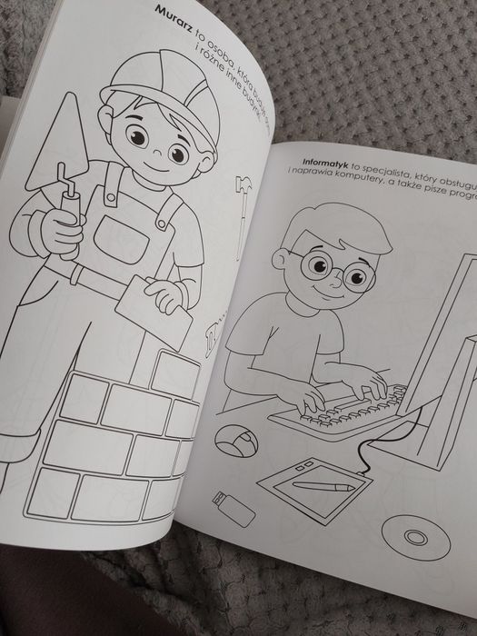 Zestaw 3 kolorowanek w tym jedna wodna