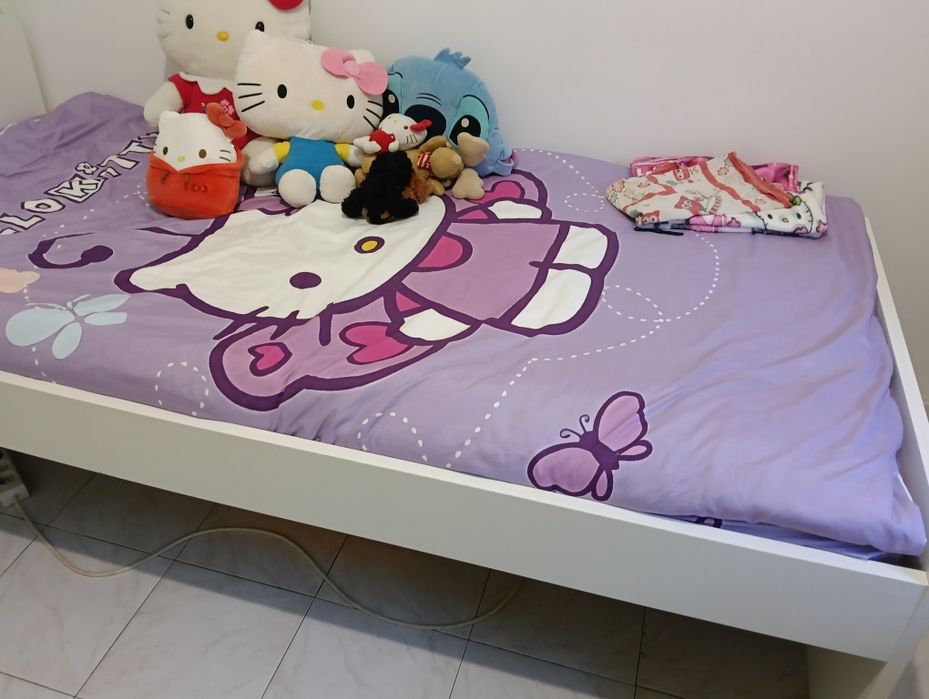 Cama de solteiro e colchão slakt