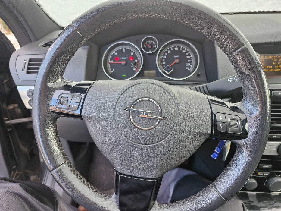 Opel astra 2009 rok 1,7 cdti 110km