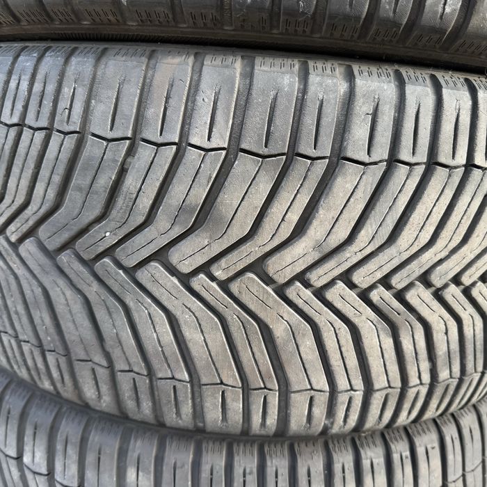 4 pneus Michelin Crossclimate + (225/40/18)
