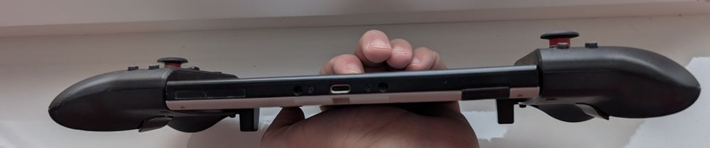 Продам Nintendo switch v2 32gb