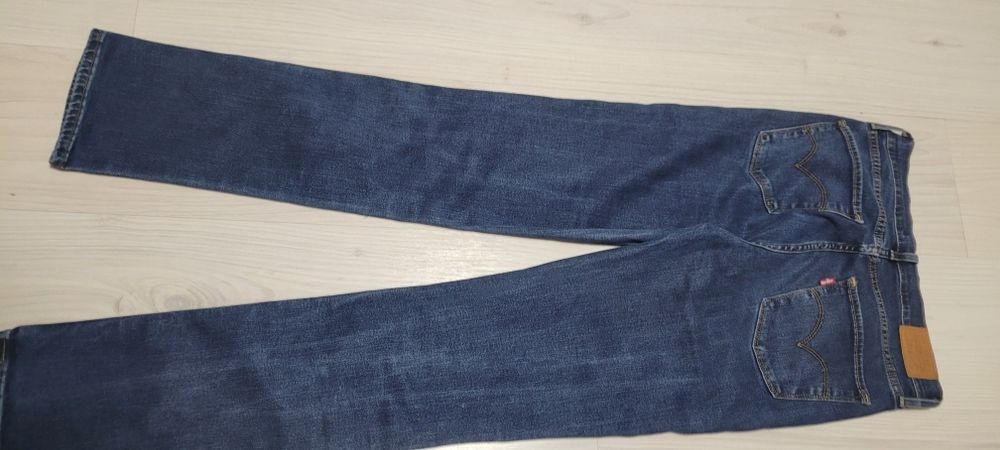 Spodnie Levi's  724 roz28