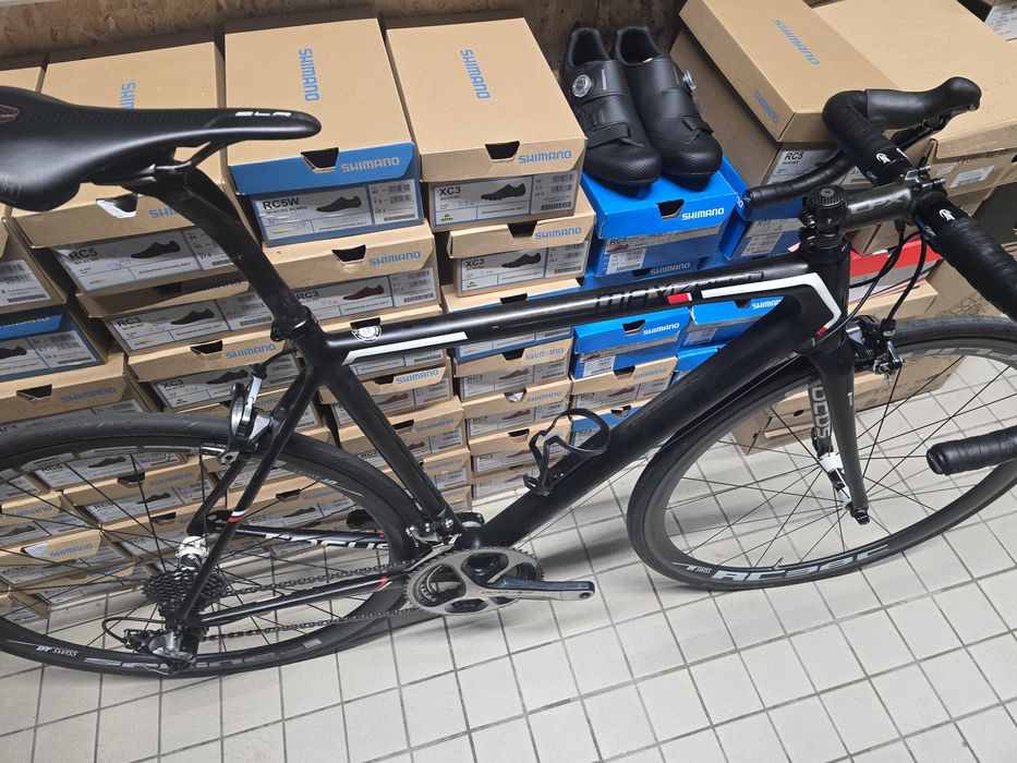 Focus izalco max topo de gama dura ace