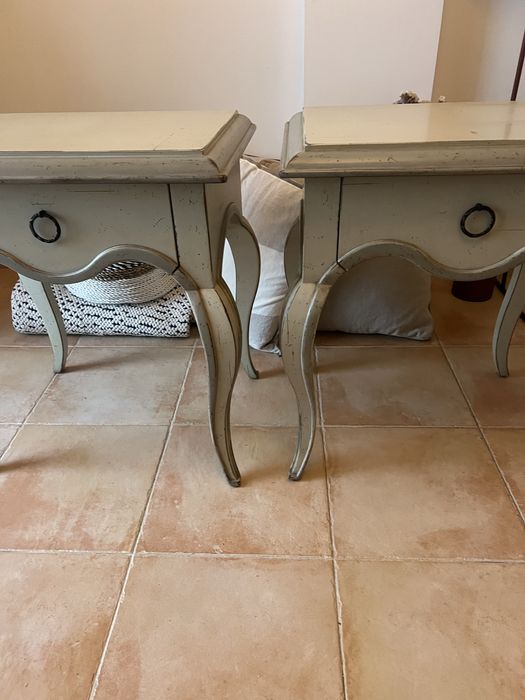 Duas mesas de cabeceira ROCHEBOBOIS