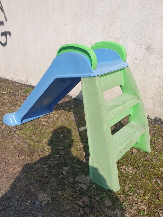 Zjeżdżalnia dla dzieci