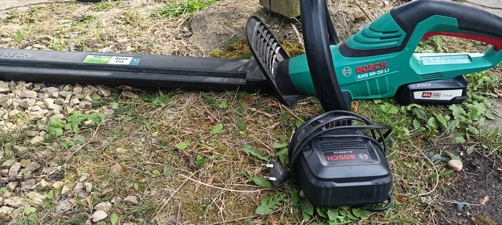 Nożyce do żywopłotu Bosch 50-20 liion