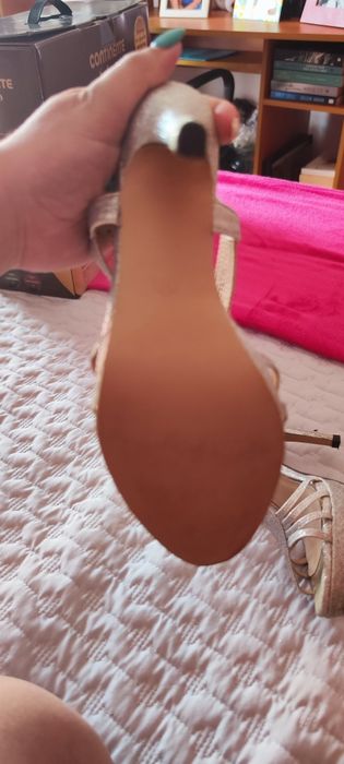 Sandálias prateadas