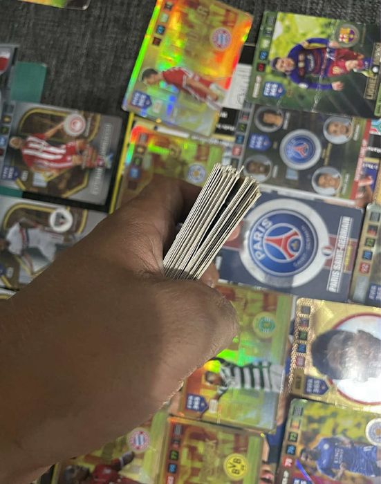 Karty piłkarskie FIFA 365