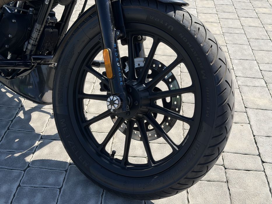 Harley-Davidson (Sportster) iron 883N/1200 Custom