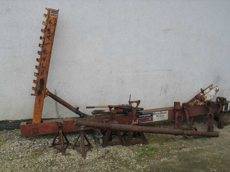 Black Hawk dozer rama blacharska siłownik docer  koń blacharski