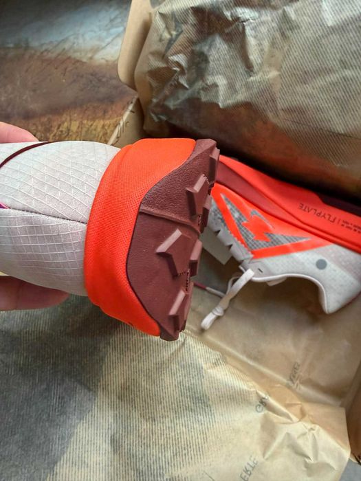 Nowe buty do biegania NIKE ULTRAFLY TRAIL ZOOMX 45,5.