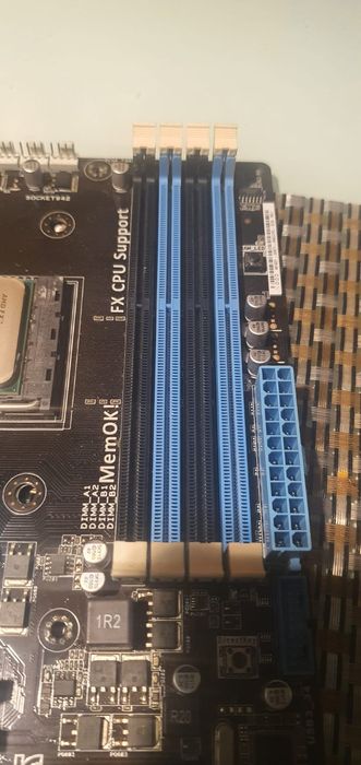 Matherboard asus M5 A 97 R2.0 mais cpu e 8g memoria ram e cooler 140mm