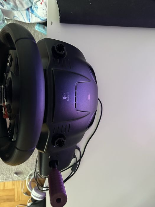 Logitech driving force gt 900°