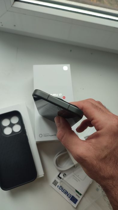 Xiaomi 17 12/512