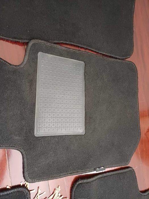 Vendo tapetes originais BMW/Linha M para série 1/2/3/4/5