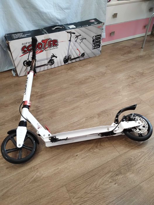 Фирменный самокат Scale Sports / дисковый тормоз / до 100 кг