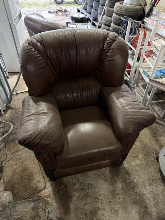 Sofa antigo mais 2 poltronas