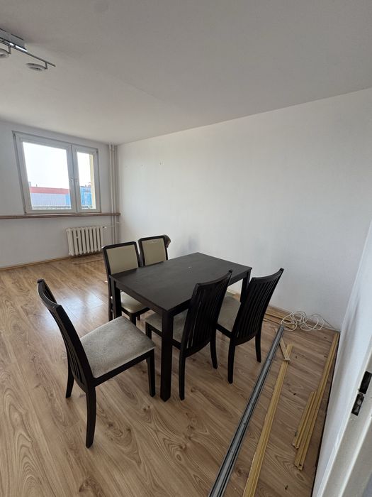 Stół z krzeslami 5 sztuk