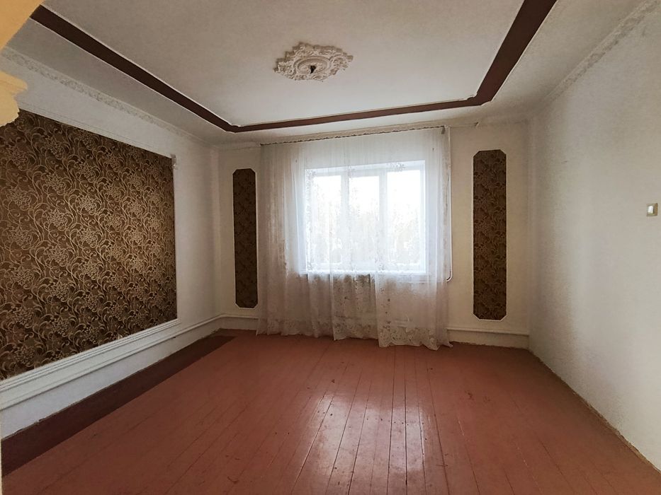 Продається будинок за 1 км від Самбора