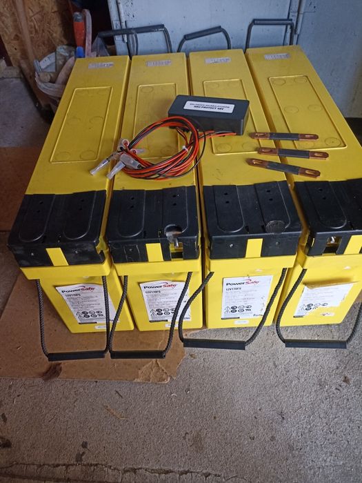 Akumulatory sprzedam