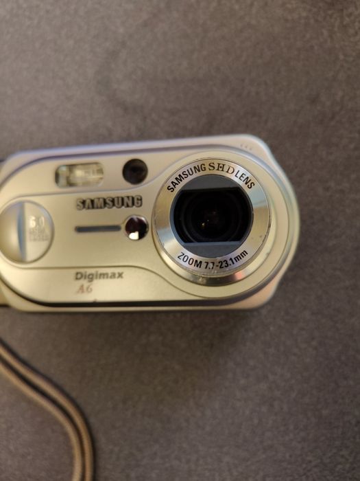 aparat Samsung Digimax A6 duży zoom